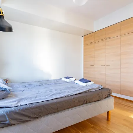 Next To Metro And Shopping Center With Great Seaview Appartement *