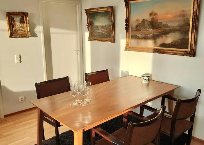 Seaview & Lots Of Sunlight Apartman *